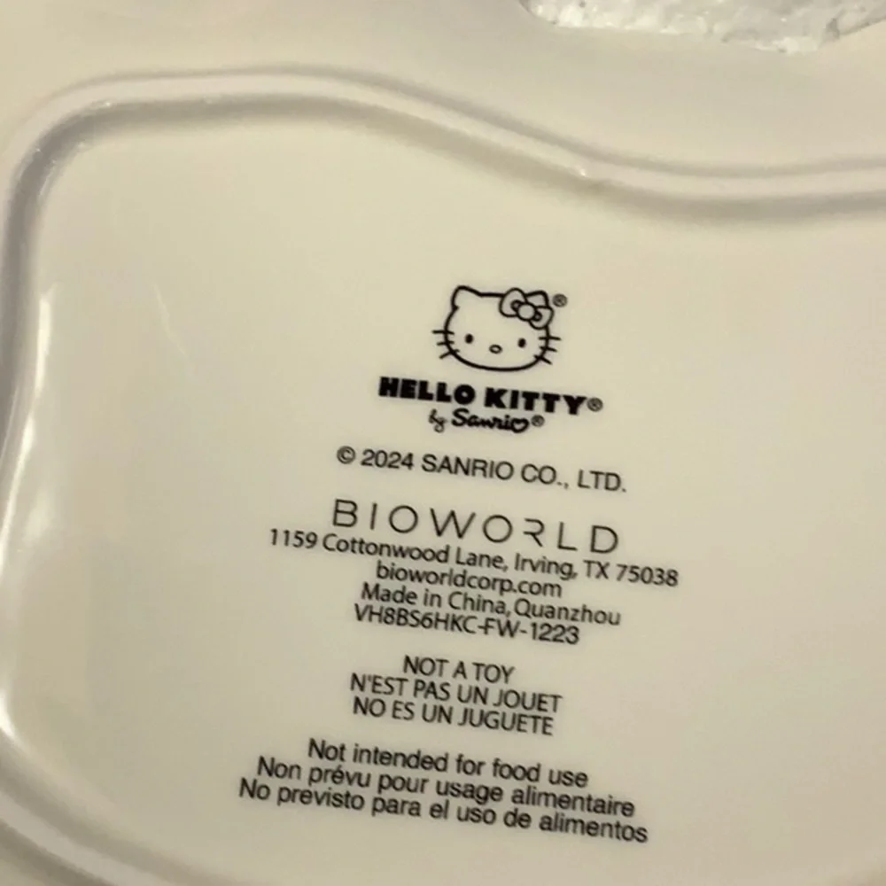 Brand new hello Kitty tray - Picture 2 of 5